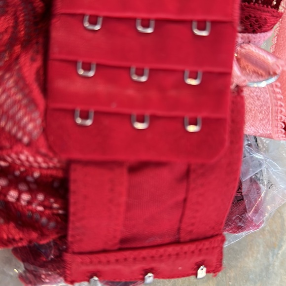 Adore me red bra 42dd - Picture 5 of 5